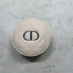 ディオールスキン フォーエヴァー クッション パウダー　　コーラル　dior
