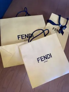 FENDI ショップ袋 3枚セットのサムネイル