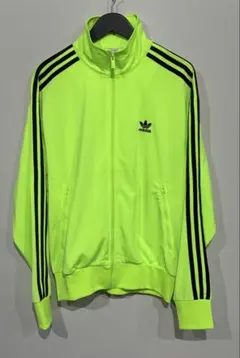 ☆新品未使用☆adidasオリジナルス トラックジャケット　シグナルグリーンL