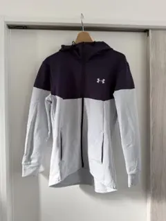 UNDER ARMOUR フード付きパーカー ブラック/グレー　LGサイズ