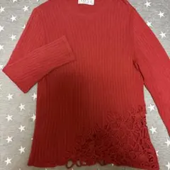 リブ編み刺繍入りレッドニット Mサイズのサムネイル