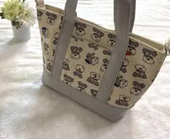 Item thumbnail for item 37d3c683-9b35-496c-92db-b493b66a4c88