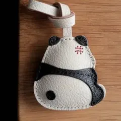【新品未使用】パンダデザイン レザーキーホルダー