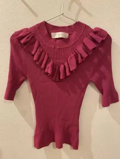 フリル付きリブ編み半袖ニット