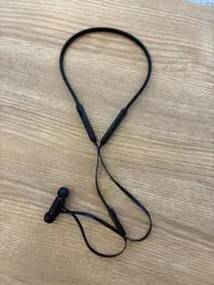 ジャンク品　Beats BeatsX ワイヤレスイヤホン ブラック 本体のサムネイル