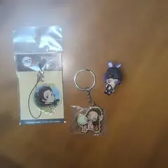 鬼滅の刃 アクリルキーホルダーとフィギュアセット