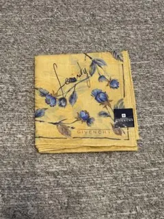 【新品未使用】GIVENCHY ジバンシィ　ハンカチ❁.*・゜綿100❁.*・゜