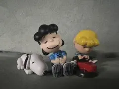 PEANUTS スヌーピー ルーシー シュローダー ミニフィギュア 3体セット