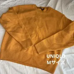 UNIQLO マスタードクルーネック長袖ニット