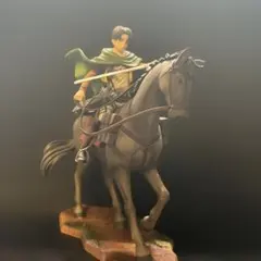 【美品】進撃の巨人 一番くじ リヴァイ 壁外調査女型捕縛作戦 騎馬 フィギュア