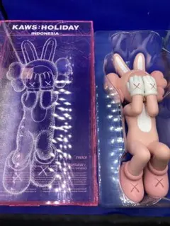 ノ*ト様 Kaws holiday Indonesia - メルカリ