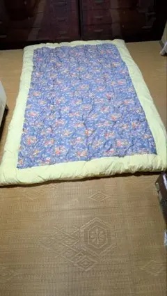 花柄キルティング掛け布団 シングル