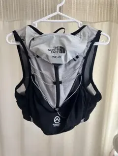 サロモン ザック リュック ブラック Sサイズ ソフトフラスクなし 新品