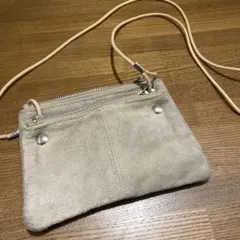 ベージュ スエード ショルダーバッグ