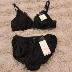 ブラック ブラジャーショーツセット M B70