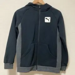 プーマ　ジップアップパーカー