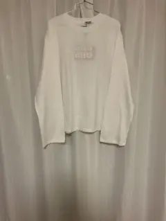 1点のみ♡ホワイト 長袖Tシャツ フロントロゴ　ロンT