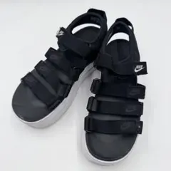美品　ナイキ　アイコンクラシックサンダル　23センチ　ブラック　厚底