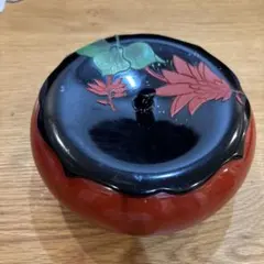 漆器 菓子器 喰籠 朱色 黒漆 花柄 伝統工芸　琉球漆器