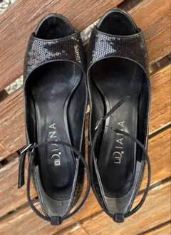 D'JANA ブラック オープントゥ ハイヒール