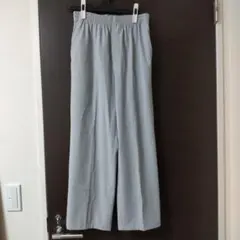 【ユニクロ】ワイドストレートパンツ ライトグレー ウエストゴム Mサイズ