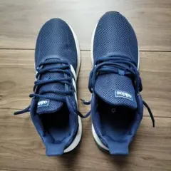 アディダスメンズスニーカー