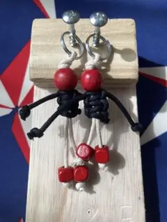 【ハンドメイド】ペア☆マクラメキーホルダー☆お揃い☆推しカラー☆チャーム☆大・小