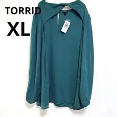 美品　グリーン Vネック 長袖シャツ　ブラウス　トップス　海外古着 【1X】