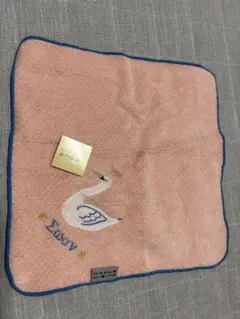 【新品未使用】ひびのこづえ　ミニタオル　スワン　ピンク KODUE HIBINO