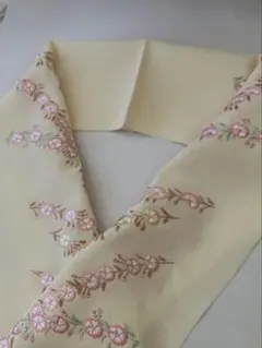 新品◆加藤萬謹製　正絹　刺繍半衿　花縫