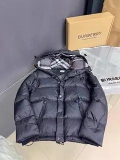 BURBERRY ブラック ダウンジャケット