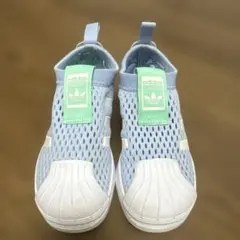 adidas 水色 メッシュスニーカー 水遊びに