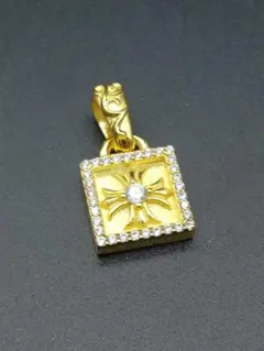 シルバー925純銀製　22k加工フレームドチャーム