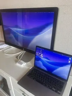 Apple Thunderbolt Display A1407 27インチのサムネイル