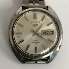 Item thumbnail for item 6a0649e7-09bc-475b-a41b-647d9001907e