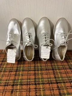 シルバー レースアップシューズ 2サイズ展開（23.5cm／LL）新品・未使用
