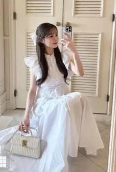 AND COUTURE 2025年製アシメプリーツティアードワンピース ホワイト 