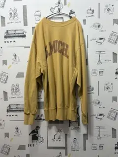 イエローロゴ入りオーバーサイズトレーナーのサムネイル