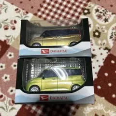 ダイハツ トール　プルバックカー2台セット ゴールド グリーン