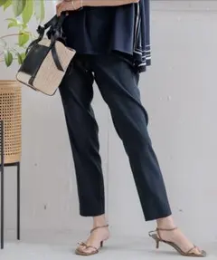 【洗える】リネンレーヨンストレッチ テーパードパンツ ネイビー 36のサムネイル