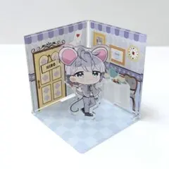 【カラフルピーチ/ヒロくん/落ちた先はワンダーランド/ルームアクリルスタンド】