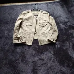 MACPHEE ベージュ ノーカラージャケットのサムネイル