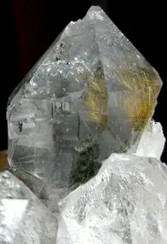 超希少　ゴールドルチル　クローライト入り　マニハール産　水晶クラスター　原石