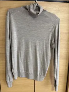 JOHN SMEDLEY メリノウール タートルネック ニットのサムネイル