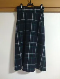 GU チェックフレアミディスカート