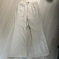 アイボリー フレアパンツ フロントボタン付き
