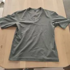 ユニクロ ドライワッフルヘンリーネックTシャツ グリーン