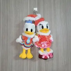 ディズニー　デイジー　ドナルド　ぬいぐるみバッジ　クリスマス　2018