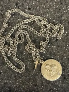 エナソルーナ　マリア　シルバー　ネックレス