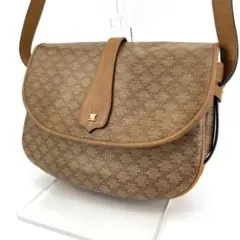 Item thumbnail for item 8f56c255-7538-4aae-b902-9f5c568e1b8e